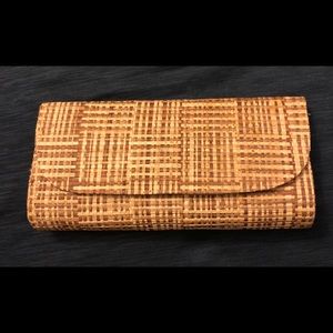 Wicker/Straw clutch